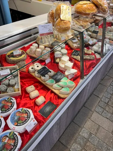 Stand Jessy Cheese au marché de Maisons-Laffitte